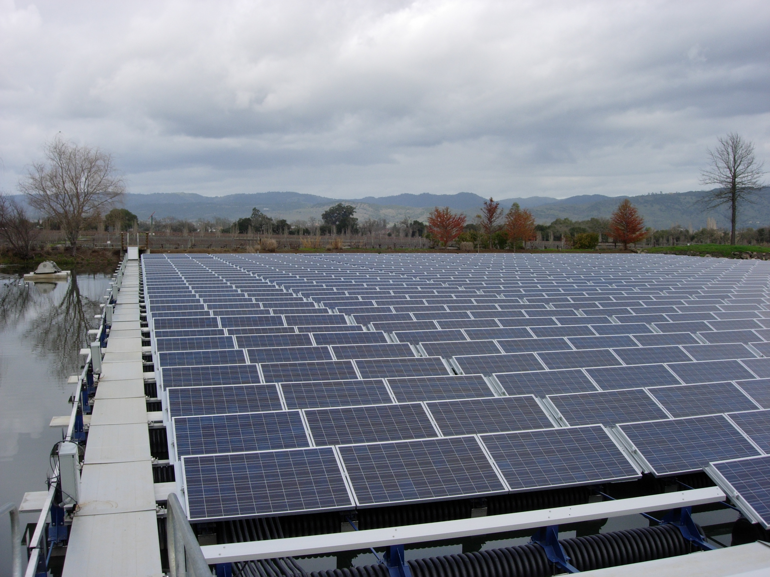 Floating Solar Power Plant