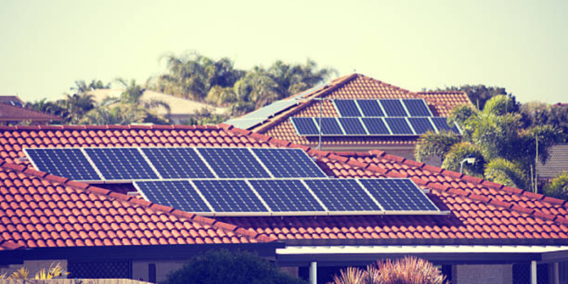 Sunny Side Up : Delhi Home-Owners Take Up Rooftop Solar To Welcome Summers